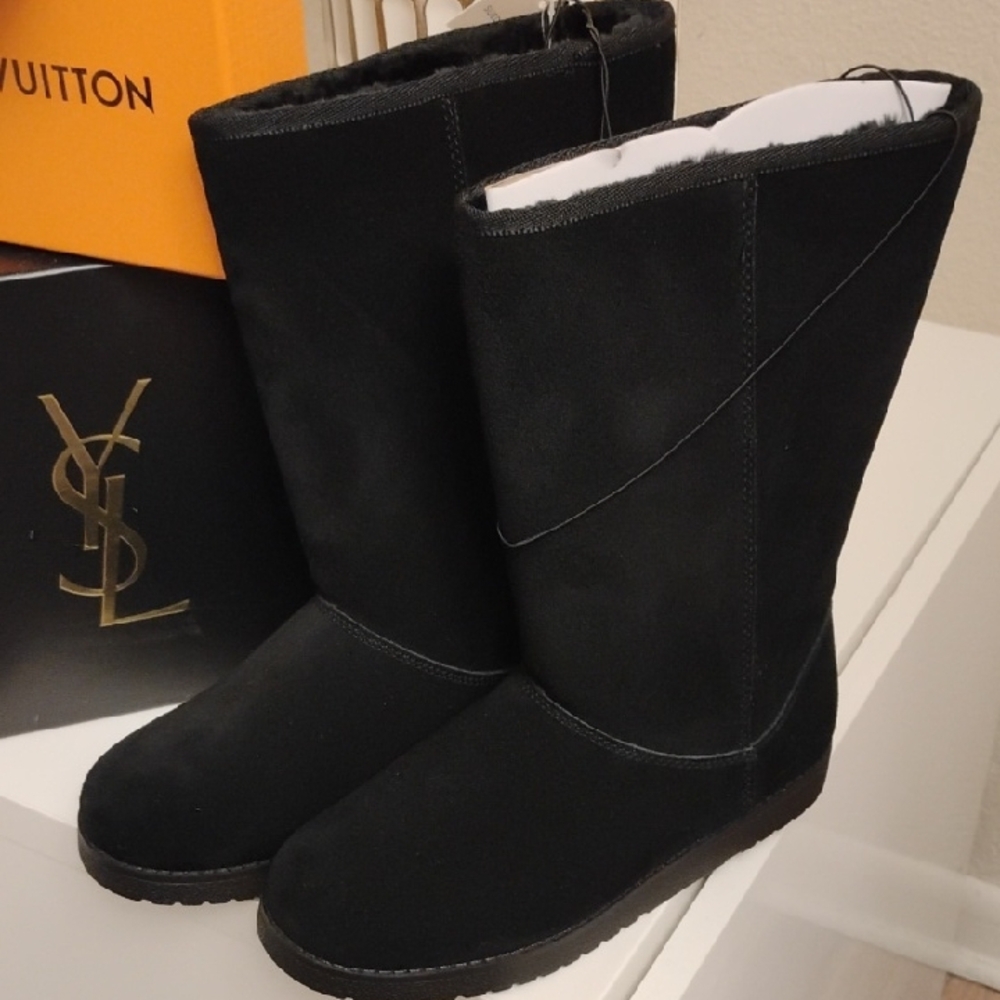 Universal Thread Black Leather Boots